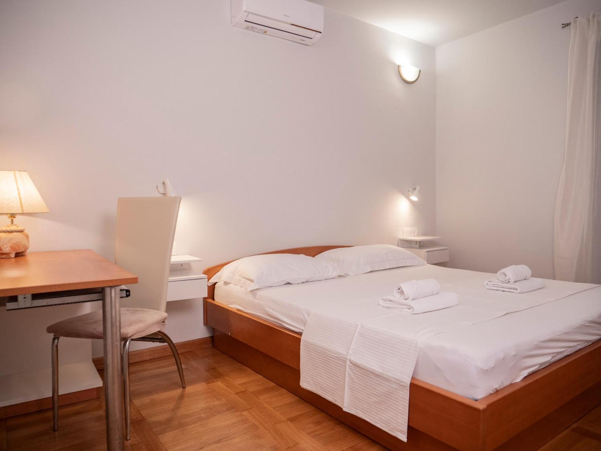 Apartment Jelka- Center Of Hvar Town Exteriör bild