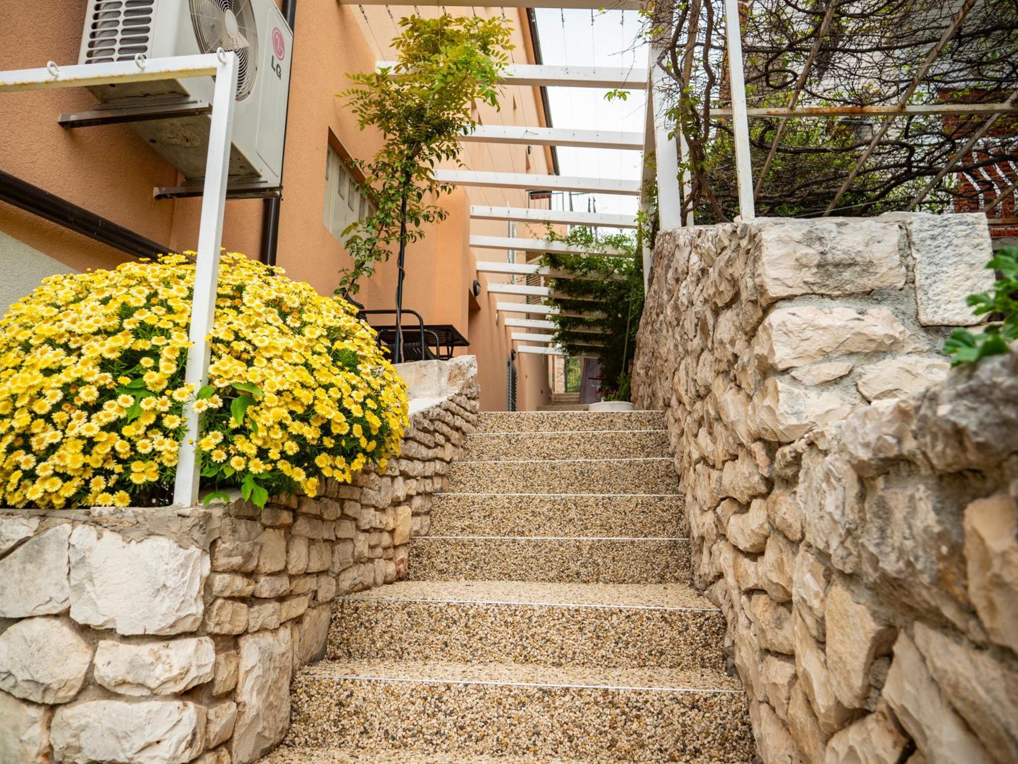 Apartment Jelka- Center Of Hvar Town Exteriör bild